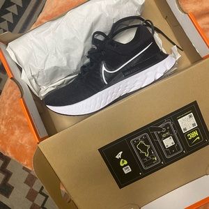 Womens Nike React Infinity Run FK 2 black size 6.5